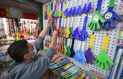 盡管中國男足無緣賽場,但世界杯又被 中國制造 包了