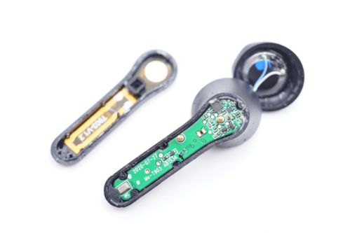 無線耳機(jī)市場格局生變 蘋果首現(xiàn)負(fù)增長，安卓系廠商高歌猛進(jìn)