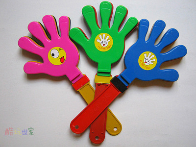 掌中喝彩，歡樂無限 解析義烏華多玩具廠24CM中號(hào)拍手器